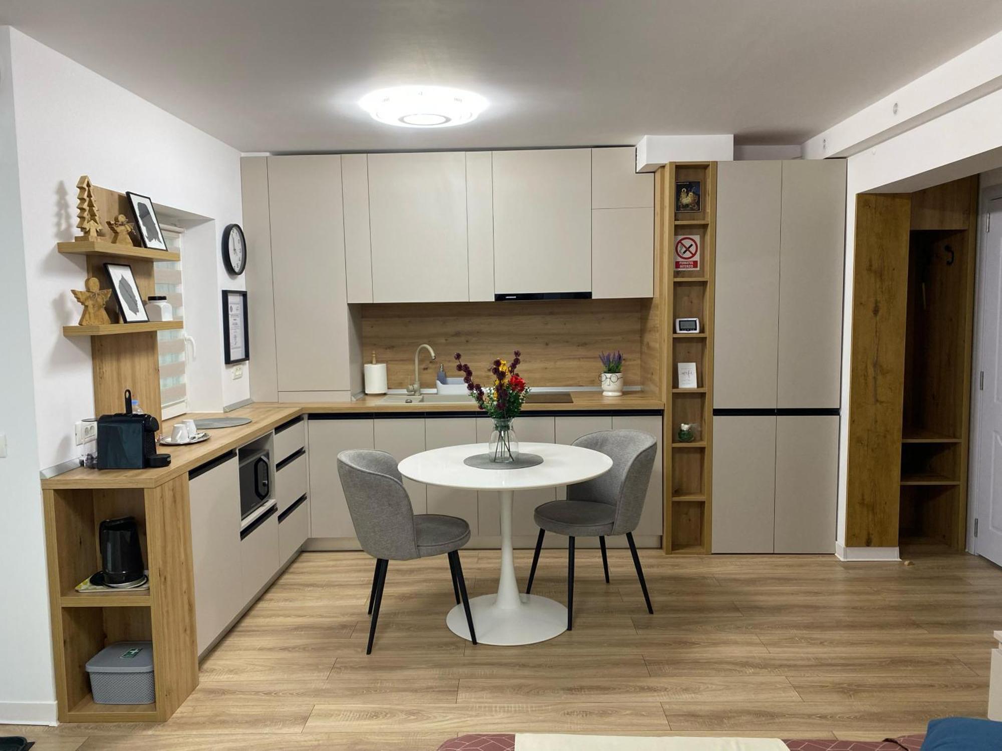 Central Luxury Apartment ياش المظهر الخارجي الصورة