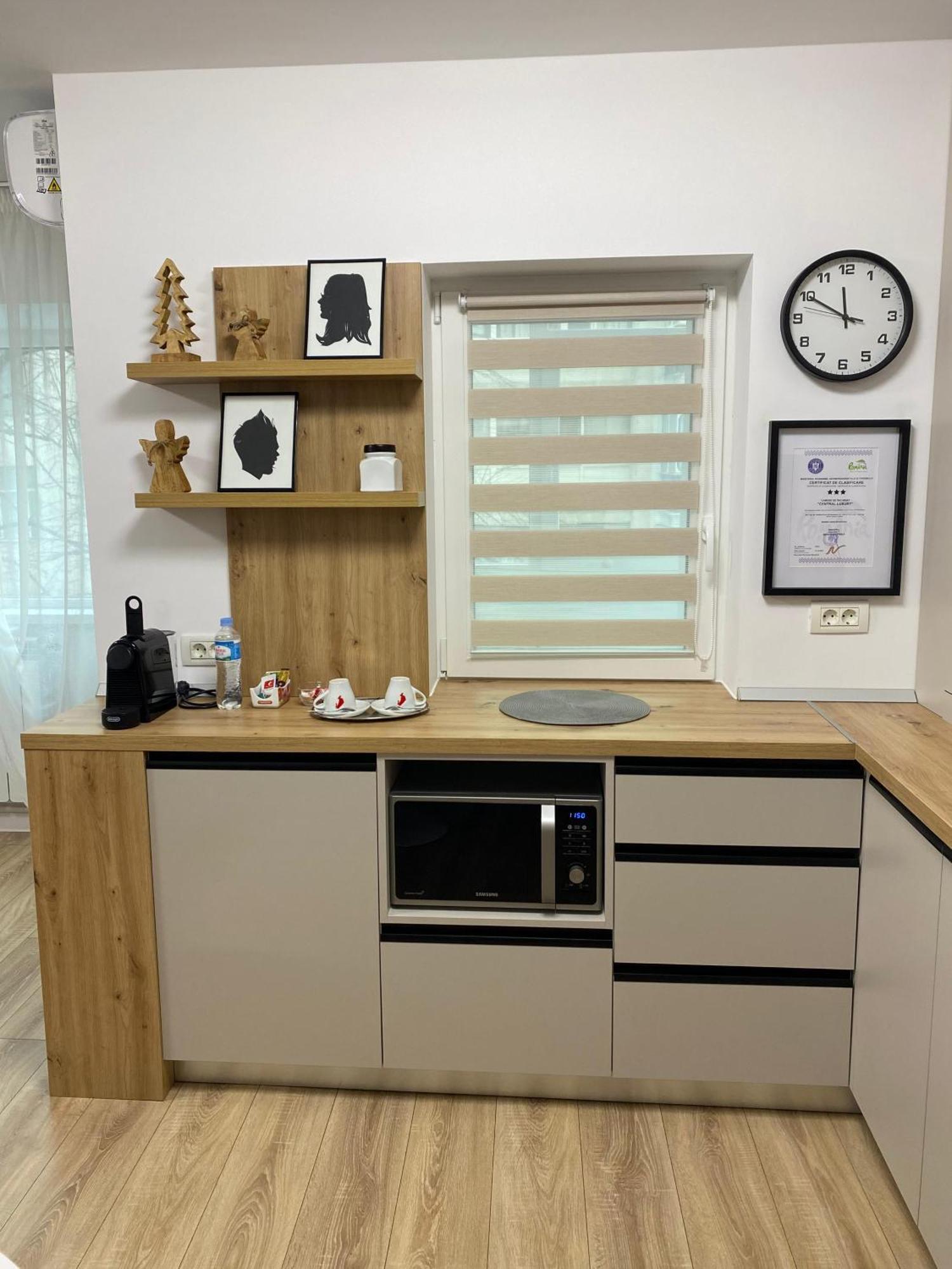 Central Luxury Apartment ياش المظهر الخارجي الصورة