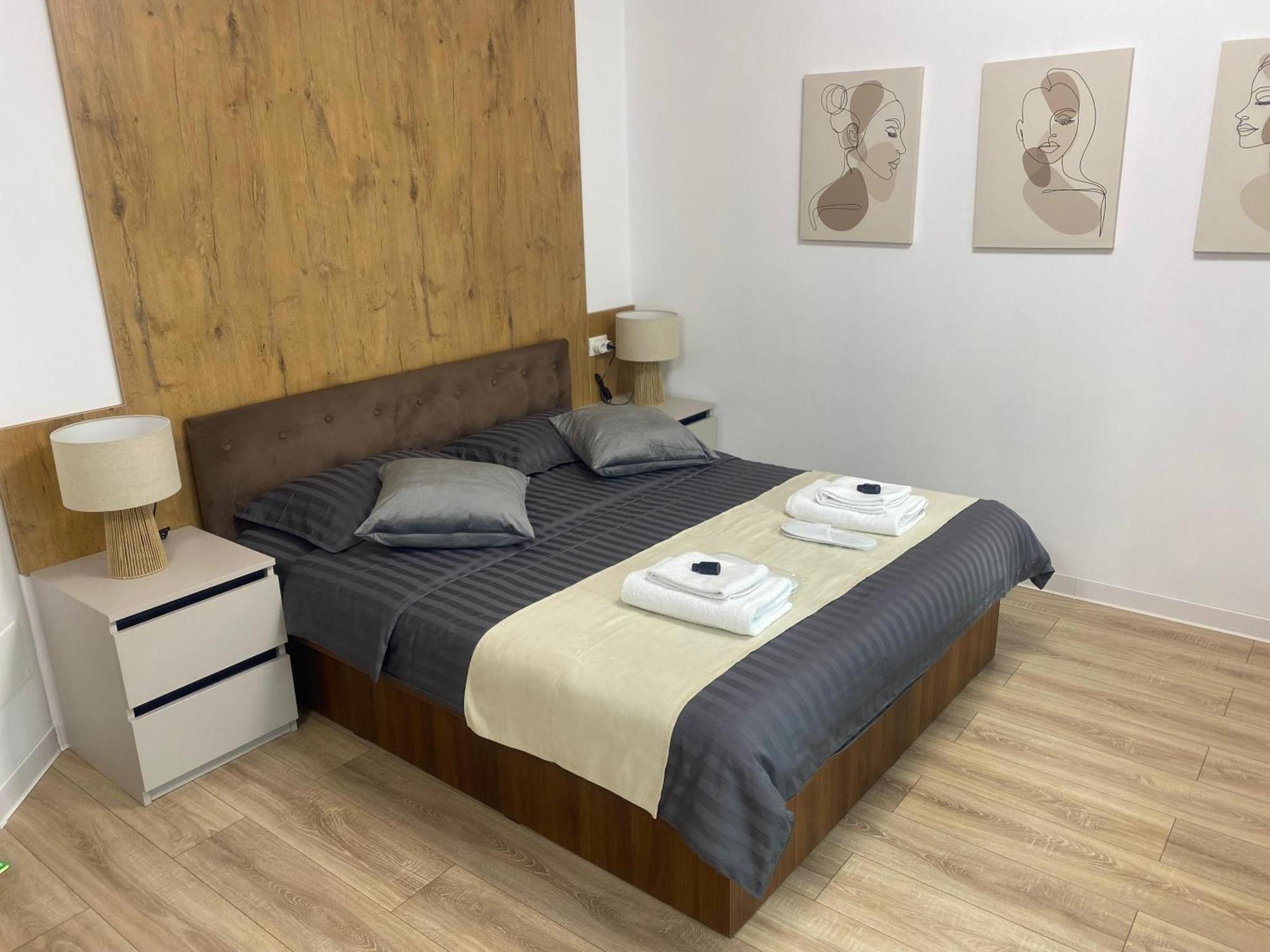 Central Luxury Apartment ياش المظهر الخارجي الصورة